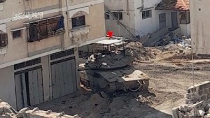 كتائب القسام تعلن عن عمليات في محيط مجمع الشفاء الطبي بغزة