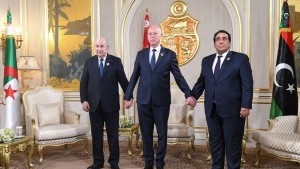 اعلان بيان الاجتماع التشاوري الأول بين تونس والجزائر وليبيا