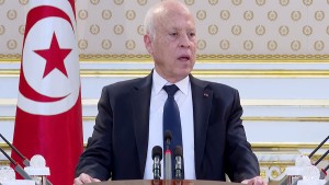 قيس سعيد: هناك من تحصل على مئات الدولارات لتوطين المهاجرين في تونس
