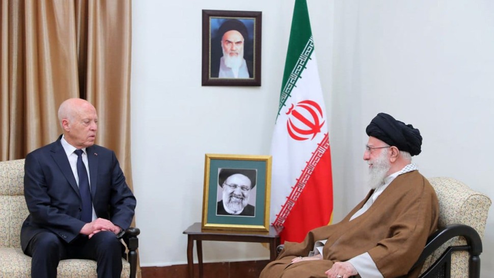 الخامنئي لسعيد: التعاطف الحالي بين إيران وتونس يجب أن يتحول إلى تعاون ميداني