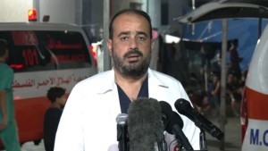 الاحتلال يفرج عن مدير مجمع الشفاء محمد أبو سلمية