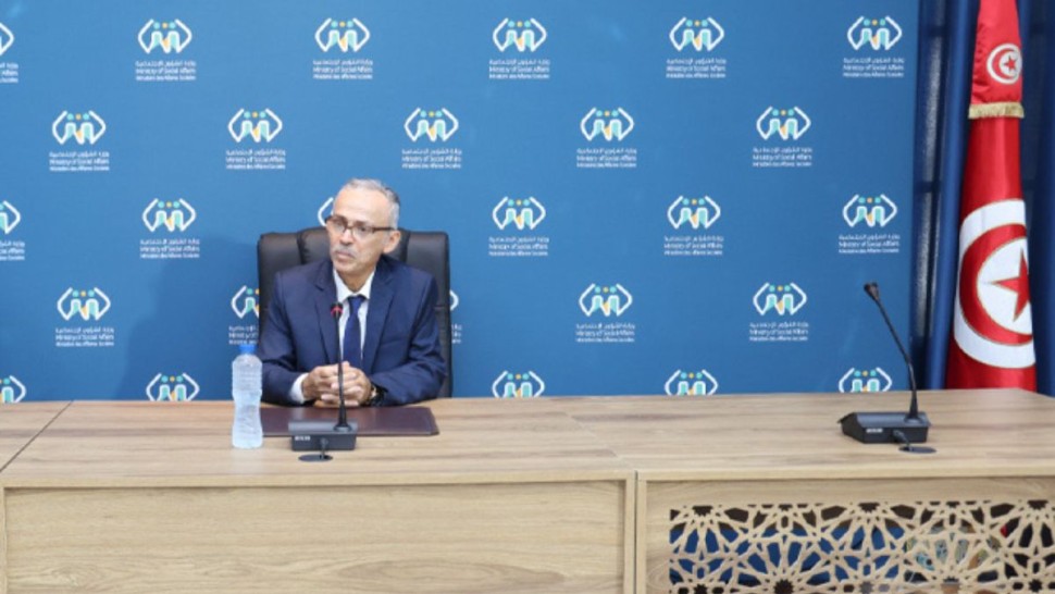 السيرة الذاتية لوزير الشؤون الاجتماعية عصام الأحمر