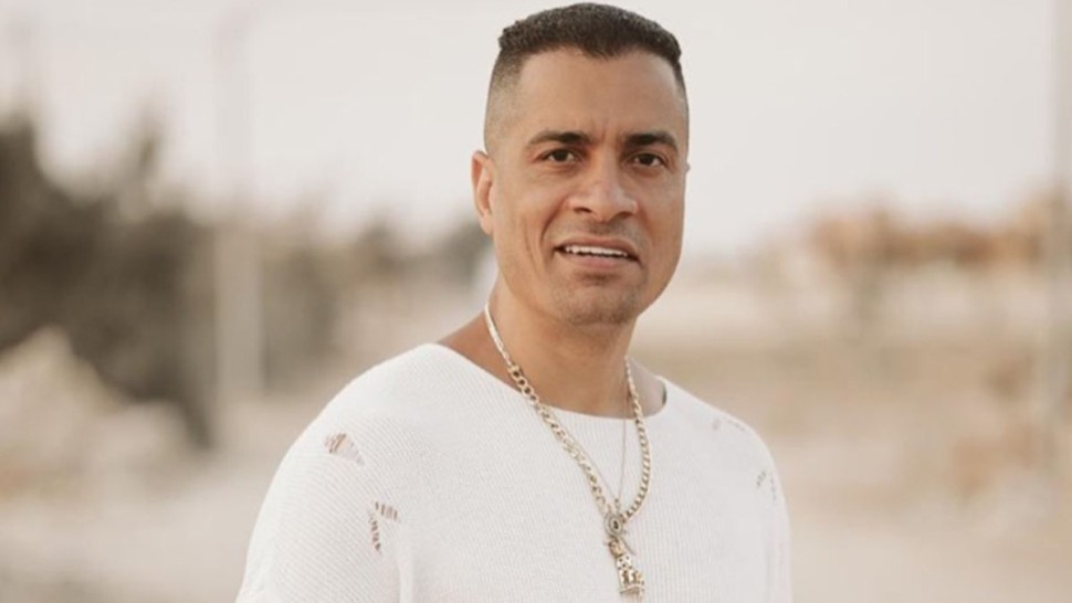 بعد إيقافه عن العمل ..حسن شاكوش يعتذر للشعب التونسي