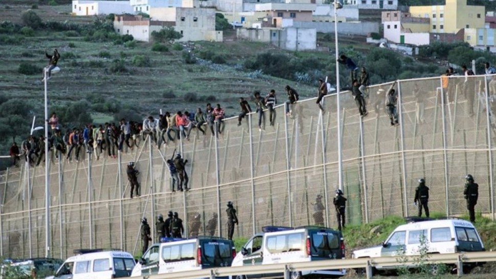 المغرب يحبط محاولة هجرة جماعية إلى إسبانيا