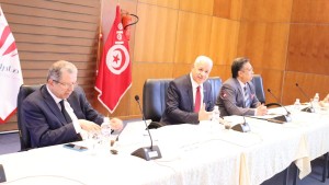 وزير التجارة: هياكلنا مستعدة لتدارس كل المسائل المتعلقة بقطاع التمور والبرنامج الوطني الترويجي