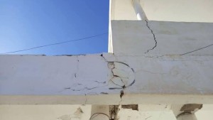سيدي بوزيد : تلاميذ معهد المكناسي يحتجّون بسبب اهتراء البنية التحتية في ظل تتالي الرجّات الأرضيّة