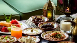 اخصائية في التغذية: لا غنى عن تناول وجبة السحور وشرب الكمية اللازمة من الماء