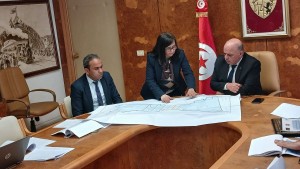 وزارة النقل: مشروع الميناء بالمياه العميقة والمنطقة اللوجستية بالنفيضة محور جلسة عمل