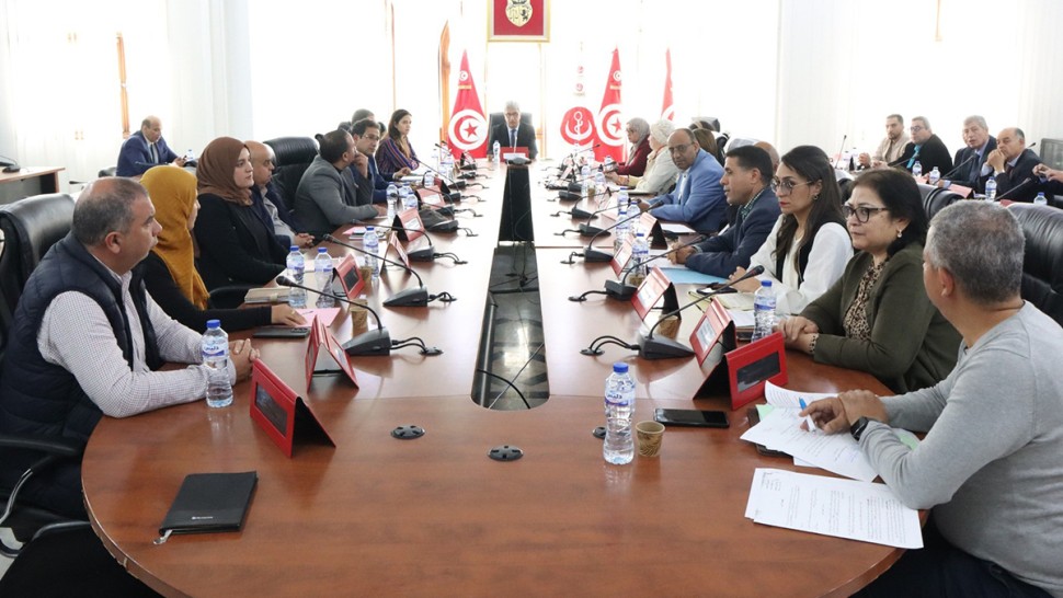 مشاريع صحّية كبرى تنطلق أواخر 2025 في ڨفصة وسيدي بوزيد