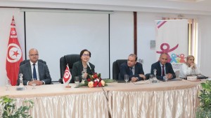وزيرة الأسرة تدعو الى ضرورة الالتزام بقرارات رئيس الجمهوريّة