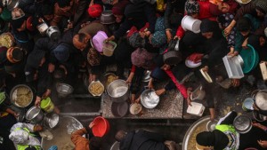 الأونروا تعلن نفاد إمداداتها من الدقيق في غزة