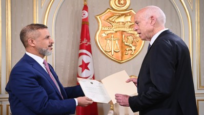 رئيس الجمهورية يتسلم دعوة لحضور أعمال مؤتمر القمة العربية ببغداد