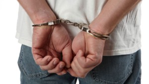 بينهم 3 أطفال: احالة 6 أشخاص على القضاء من أجل قطع طريق حافلة نقل ببنزرت