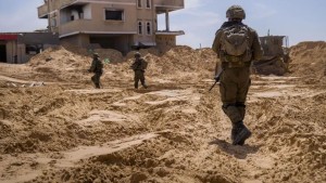 جيش الاحتلال يعلن مقتل واصابة جنود في انفجار نفق برفح