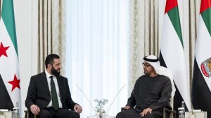 "رويترز": محادثات سرية بين سوريا والاحتلال بوساطة إماراتية