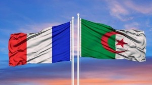 الجزائر تطالب بترحيل جميع الموظفين الفرنسيين الذين تم تعيينهم في ظروف مخالفة للإجراءات