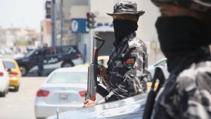الداخلية الليبية: تواصل تنفيذ الخطط الميدانية الهادفة إلى تأمين العاصمة طرابلس