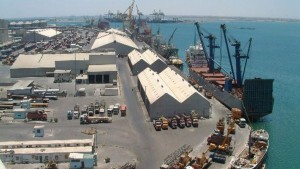 جيش الاحتلال يصدر تحذيرا بإخلاء 3 موانئ في اليمن