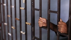 48 سنة سجنا لارهابي صنع مواد سمية ومتفجرات وخطط للقيام بعمليات ارهابية