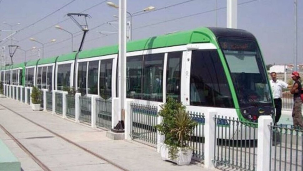 شركة النقل بتونس: حياد عربة المترو رقم 6 عن السكة