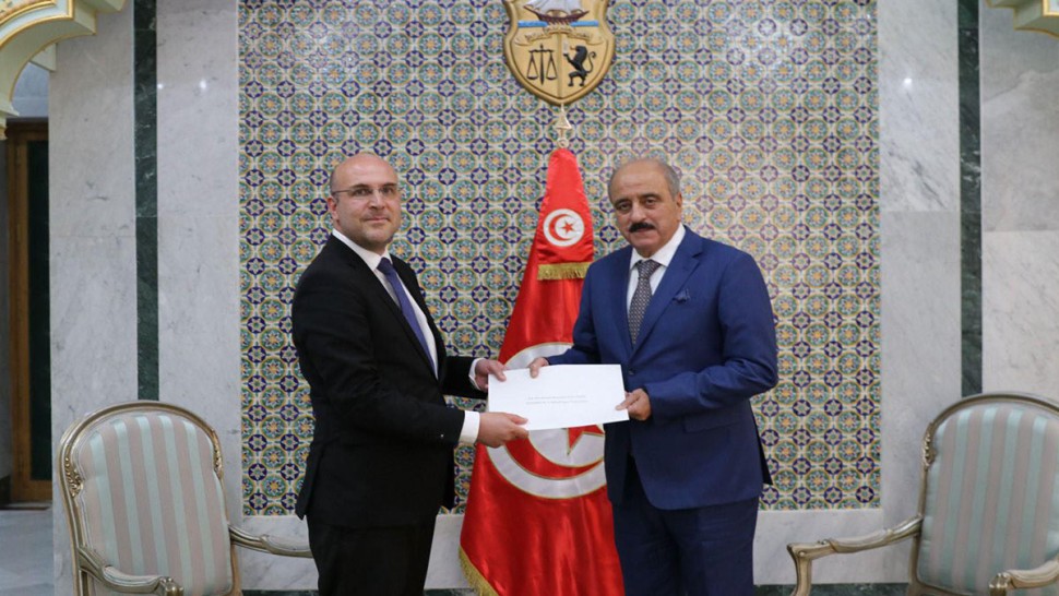 وزير الخارجية يتسلّم نسخة من أوراق اعتماد سفير اللكسمبوغ بتونس