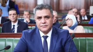 تطاوين: وزير الداخلية يشرف على جلسة نقاش لطرح مشاغل المواطنين
