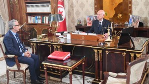 رئيس الجمهورية: العامل حينما يكون مطمئنا مستقرّا سيزيد في الإنتاج وينتعش الاقتصاد
