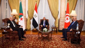 النفطي يجدد التأكيد على موقف تونس الثابت الداعم للحوار الليبي-الليبي