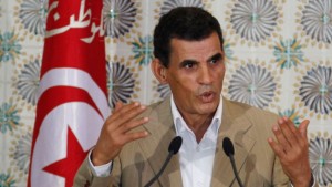 منح جائزة محمود درويش الأولى بعد الوفاة للشاعر الصغير أولاد أحمد