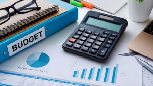 وزارة المالية: قائم الدين العمومي يتجاوز 135 مليار دينار نهاية مارس 2025