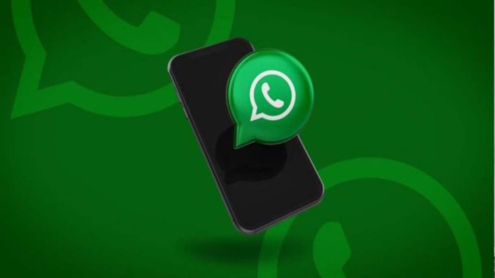 بعد غارات الاحتلال.. إيران تحظر واتساب وتقيد الإنترنت