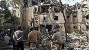 إيران تعلن مقتل 60 مدنيا في الهجوم على مجمع جمران السكني بطهران