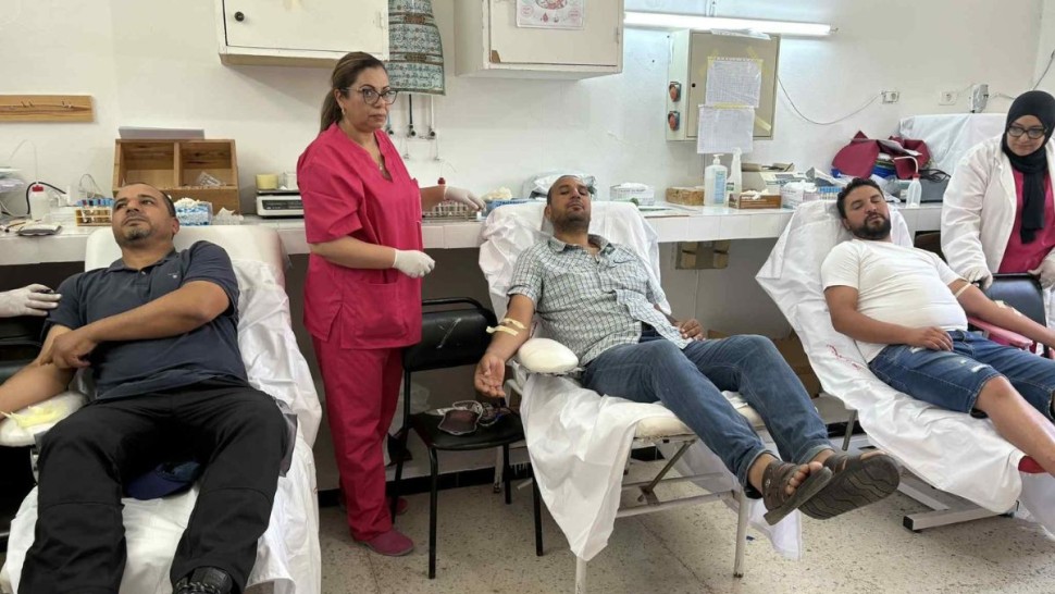 باجة : اقبال لافت من المواطنين على حملة تبرّع بالدم