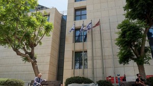 انفجار يستهدف مقر إقامة السفير النرويجي في الكيان المحتل