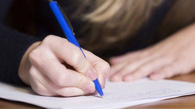 والدة صاحبة أفضل مُعدل في مناظرة "السيزيام" تكشف سر تفوق ابنتها
