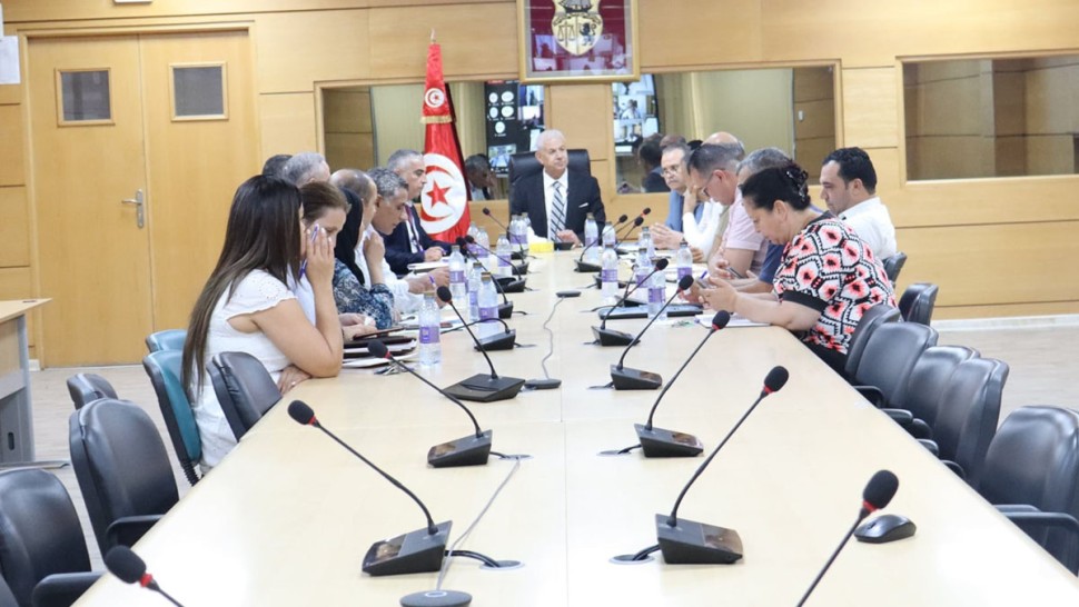 وزارة التجارة تعلن عن جملة من الإجراءات للمحافظة على التزويد بالسلع