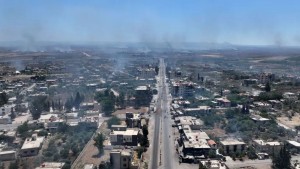 سوريا: اشتباكات بين عشائر ومقاتلين دروز في محيط السويداء