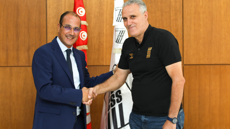 الكرة الطائرة