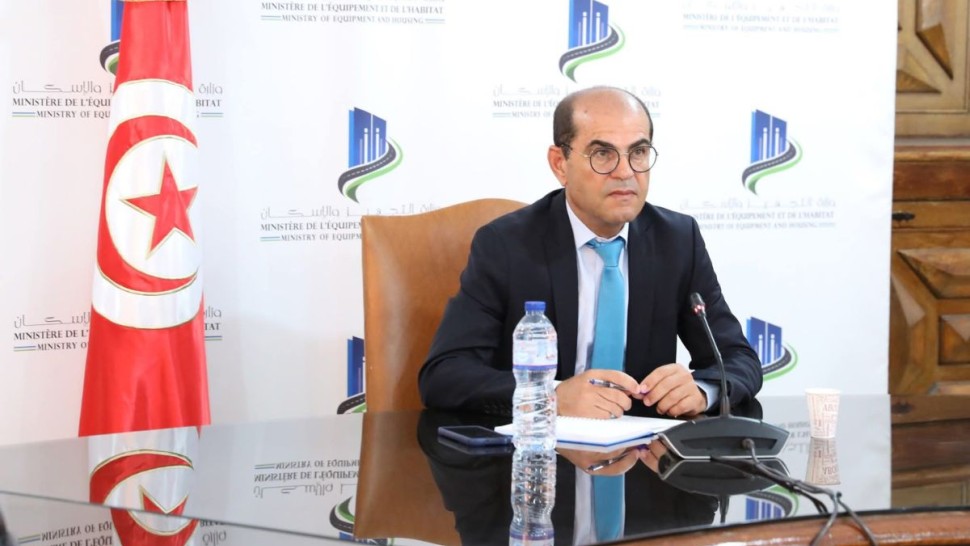 وزير التجهيز يدعو إلى رفع نسق أشغال مشاريع طرقية في 3 ولايات