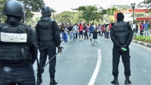 أنغولا: مقتل 22 شخصا في احتجاجات على رفع أسعار الوقود