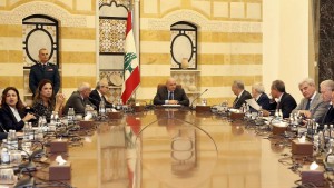 حكومة لبنان توافق على إنهاء الوجود المسلح لـ حزب الله