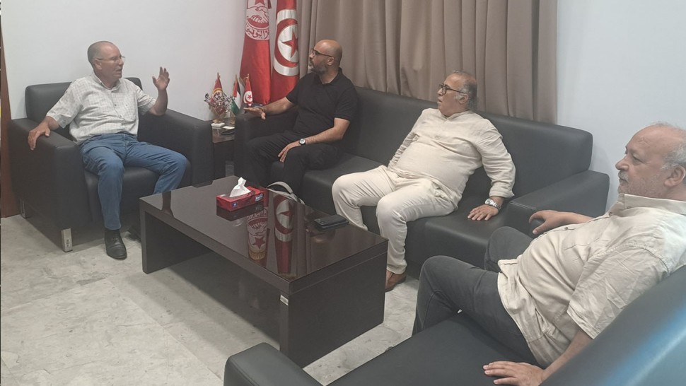 الطبوبي يستقبل نقيب الصحفيين
