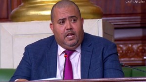 نائب شارك في الوقفة أمام الاتّحاد: 'صلوحية المكتب التنفيذي للمنظمة انتهت'