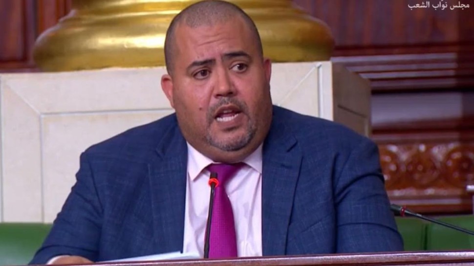 نائب شارك في الوقفة أمام الاتّحاد: 'صلوحية المكتب التنفيذي للمنظمة انتهت'
