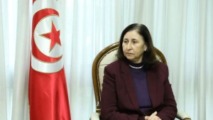 رئيسة الحكومة تصدر منشورا يلغي التفرّغ النقابي