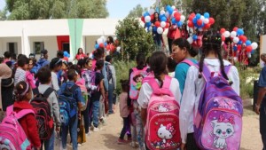 إعادة 2000 تلميذ الى مقاعد الدراسة ضمن "مشروع من حقي نقرا "