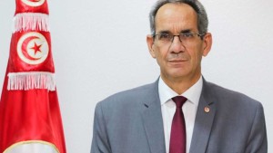 وزير التعليم العالي يفوّض حقّ الامضاء للمديرة العامة للشؤون القانونية والنزاعات بالوزارة