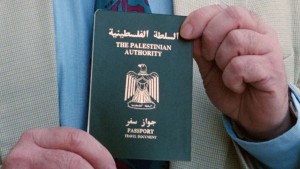 الولايات المتحدة تعلق تأشيرات حاملي جوازات السفر الفلسطينية