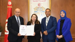 وزارة الصناعة: تسليم أول شهادة اعتماد لمؤسسة تونسية في مجال المقارنات بين المخابر