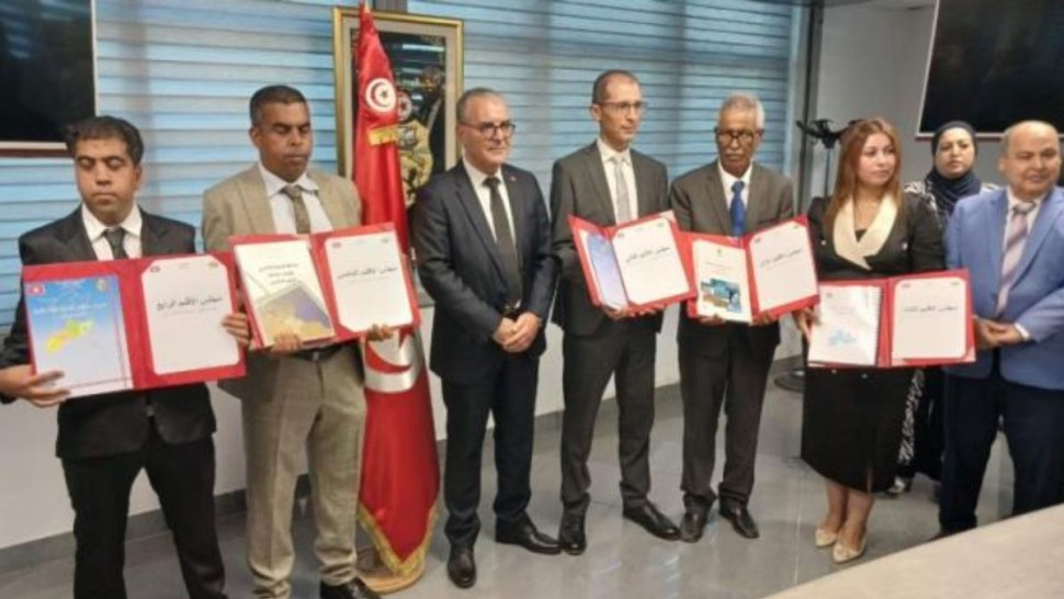 مجالس الأقاليم تسلم مخططاتها الى وزارة الإقتصاد والتخطيط